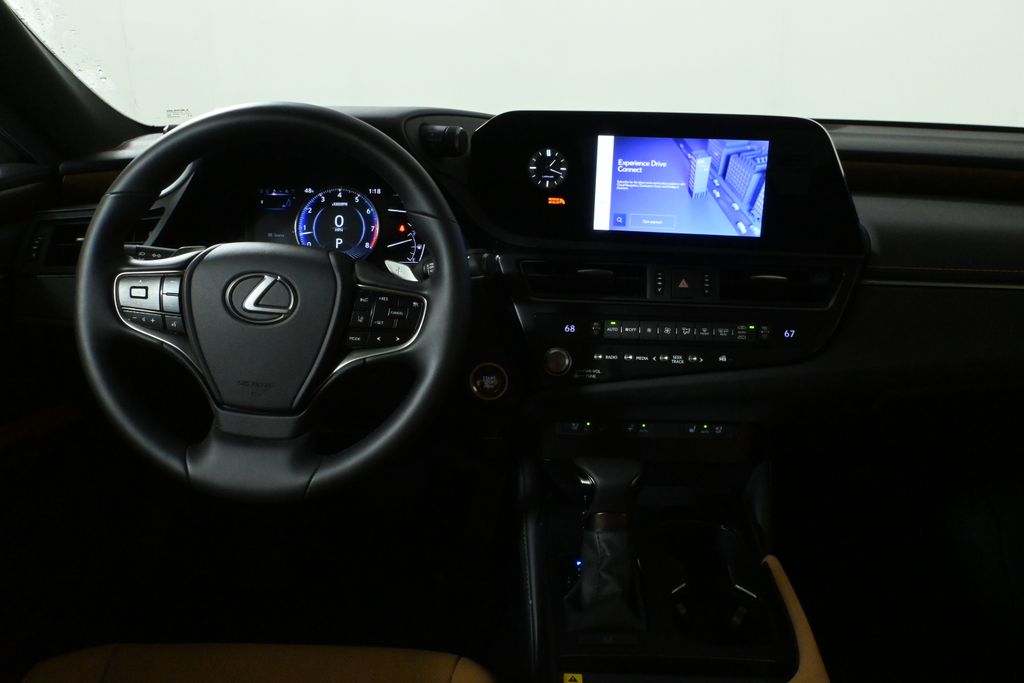 Thumbnail: 2025 Lexus ES - 17