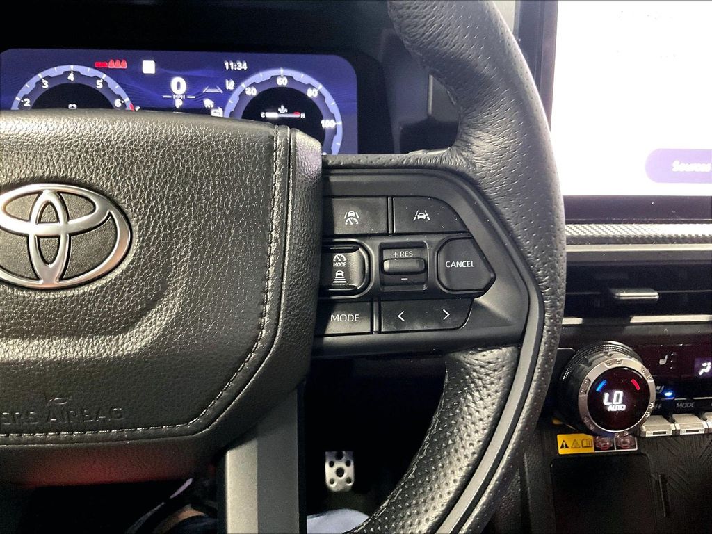2025 Toyota Tacoma Hybrid — photo 24