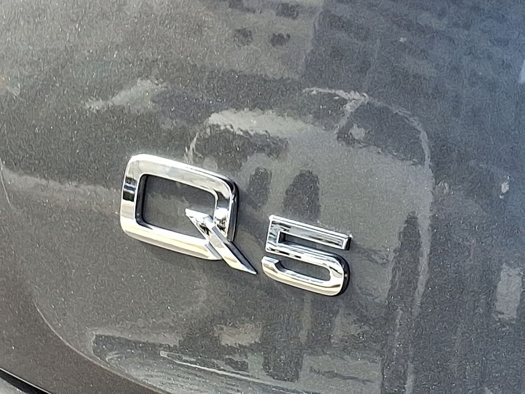 Thumbnail: 2022 Audi Q5 - 30