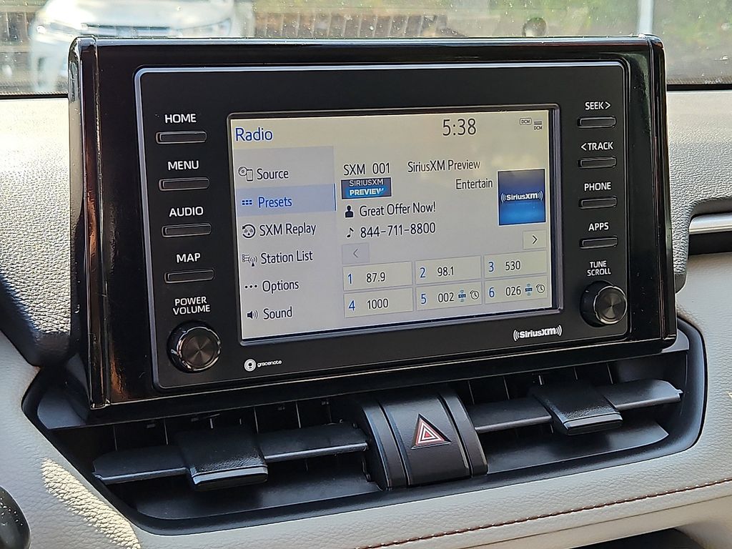 Thumbnail: 2021 Toyota RAV4 - 17