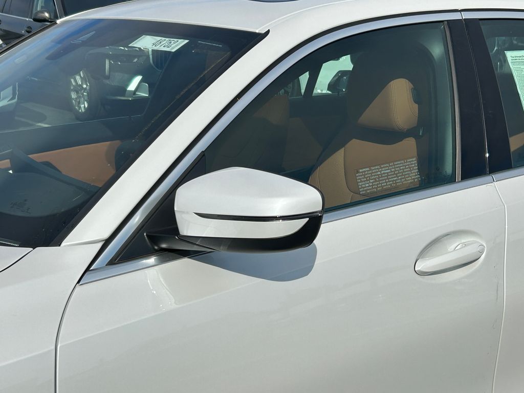 Thumbnail: 2025 BMW 3 Series - 10