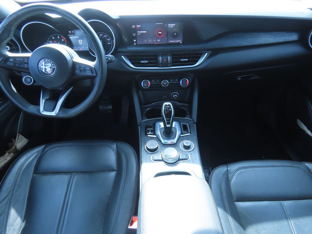 Thumbnail: 2021 Alfa Romeo Stelvio - 7