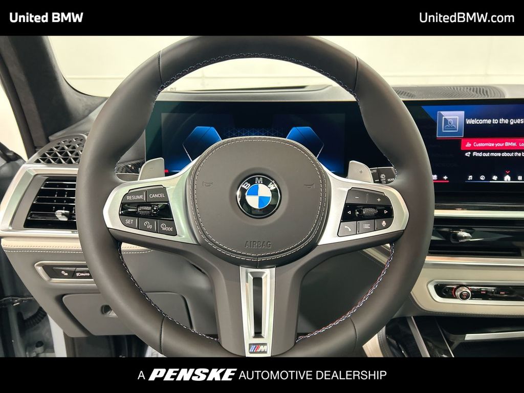 Thumbnail: 2026 BMW X7 - 14
