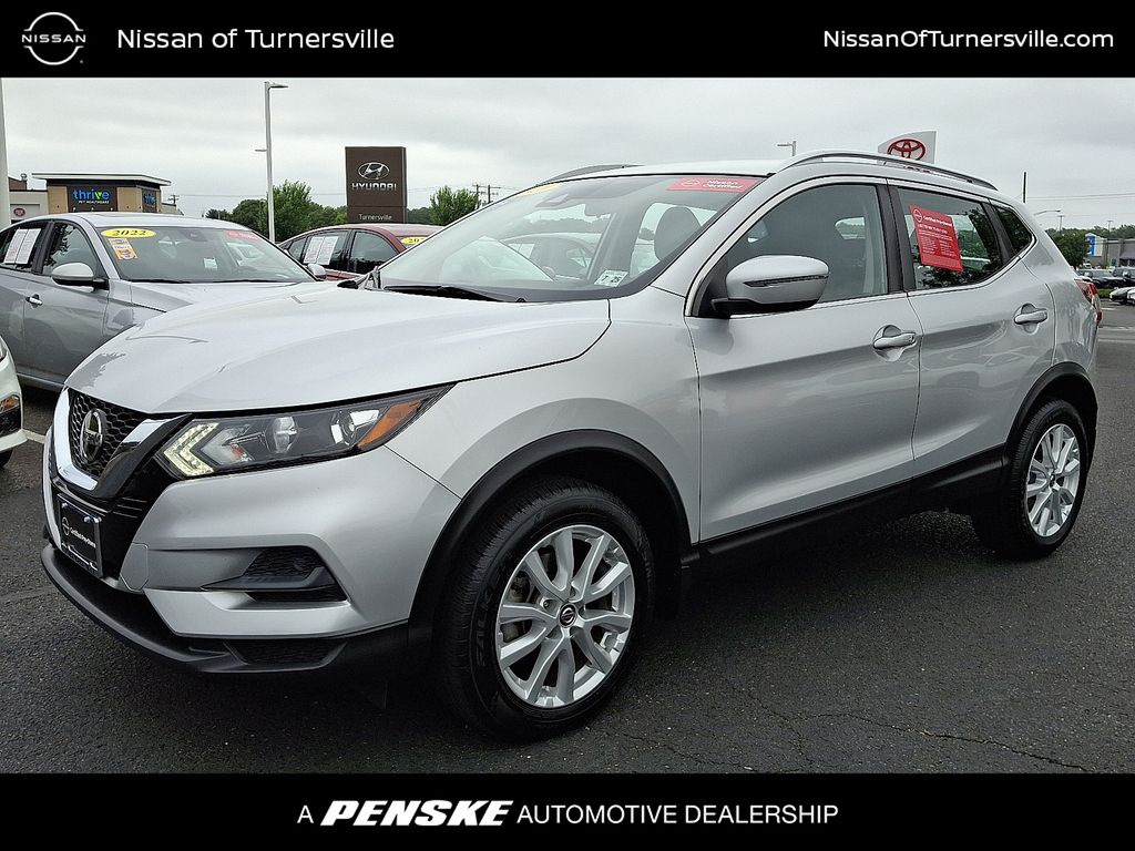 Thumbnail: 2020 Nissan Rogue Sport - 1