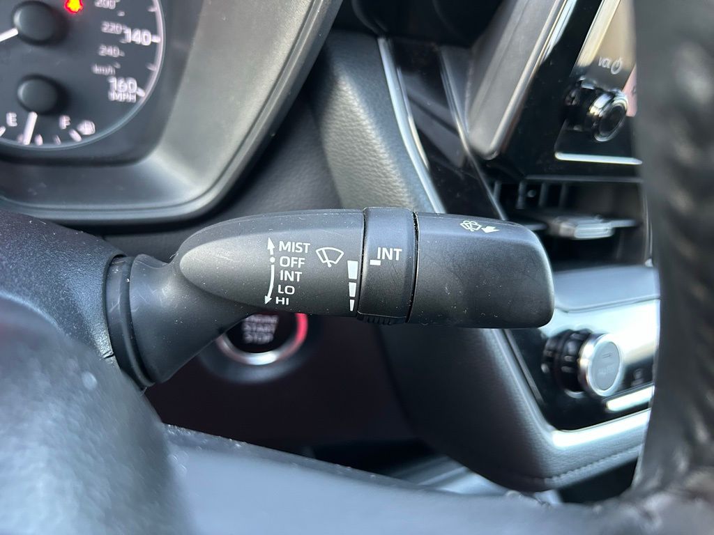 Thumbnail: 2025 Toyota Corolla - 20