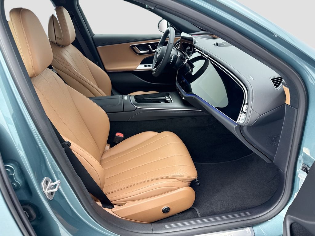 Thumbnail: 2026 Mercedes-Benz E-Class - 19