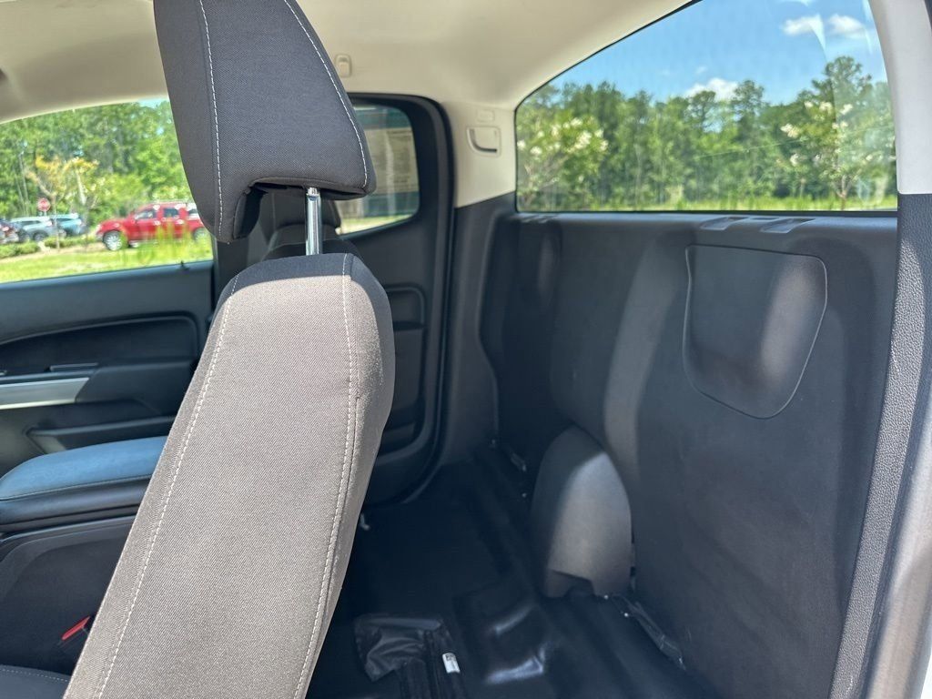 2022 Summit White Chevrolet Colorado LT RWD