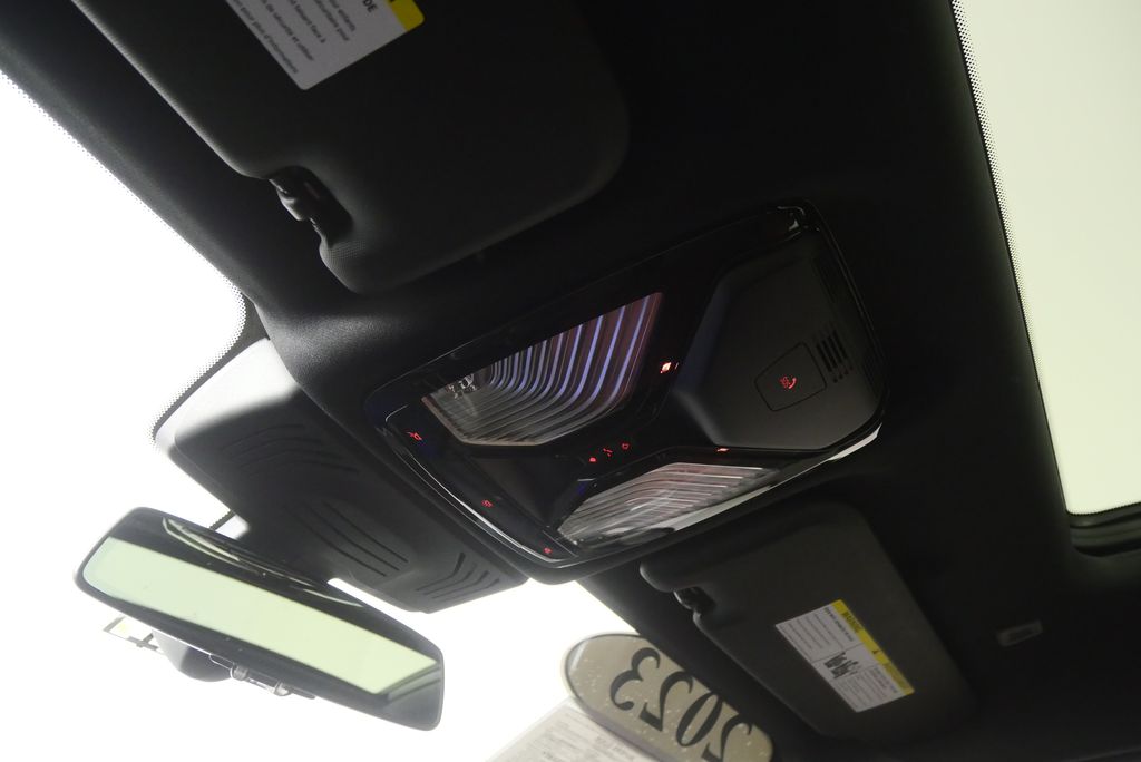 Thumbnail: 2023 BMW X4 - 25