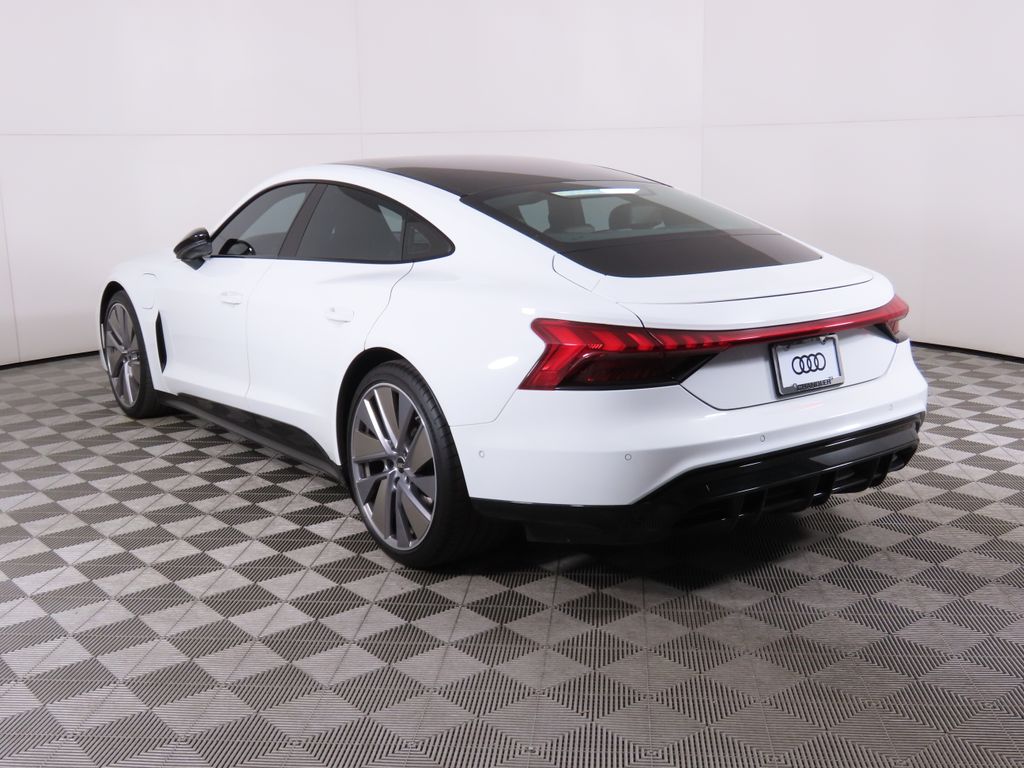 2022 Audi e-tron GT Prestige 7