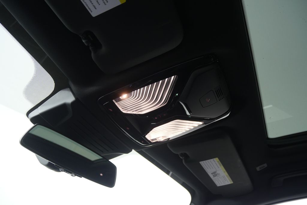 Thumbnail: 2025 BMW X5 - 25