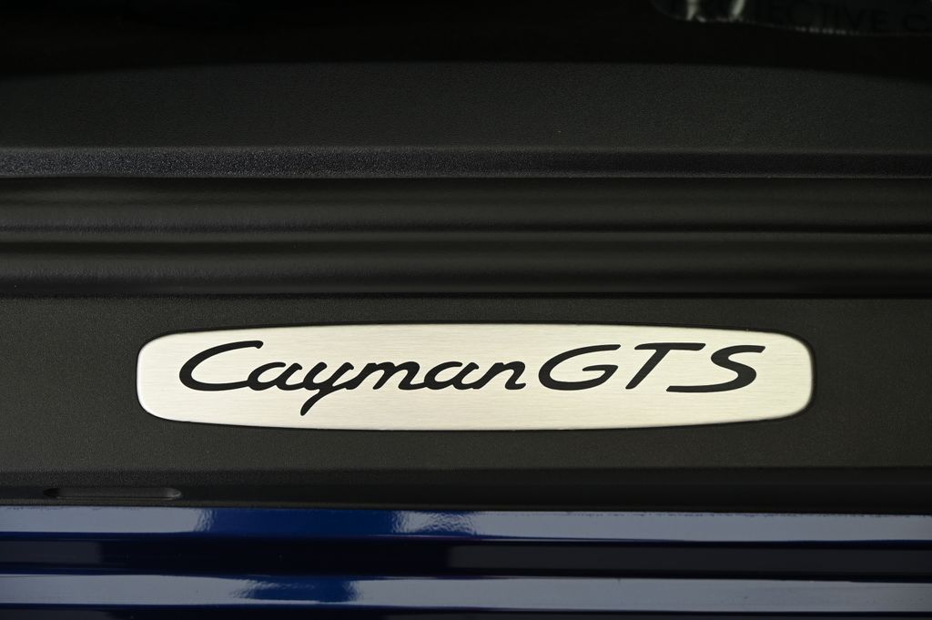 2022 Porsche 718 Cayman GTS 19