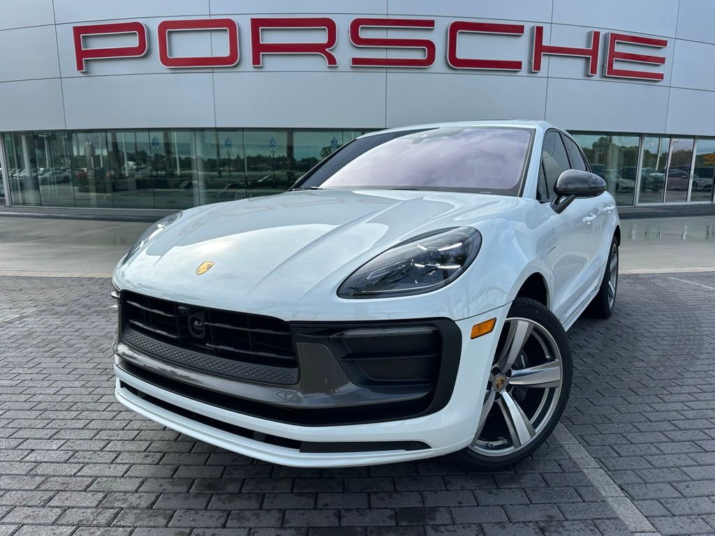 Thumbnail: 2026 Porsche Macan - 1