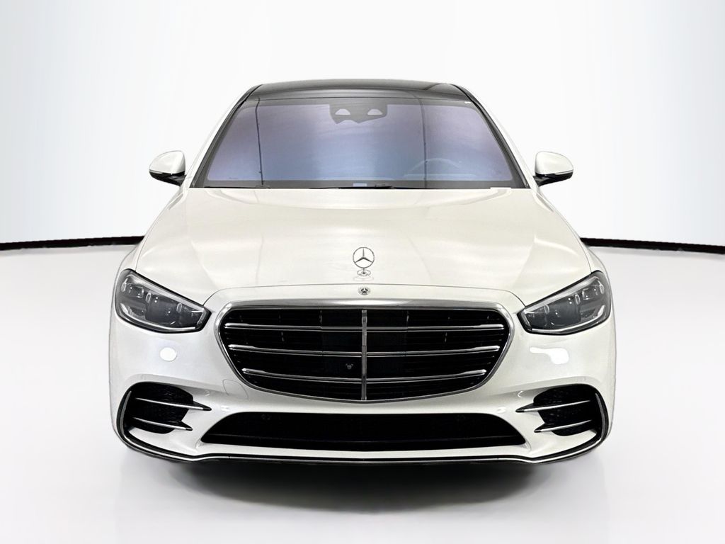 Thumbnail: 2023 Mercedes-Benz S-Class - 2