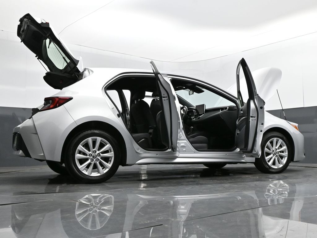 2024 Toyota Corolla Hatchback SE