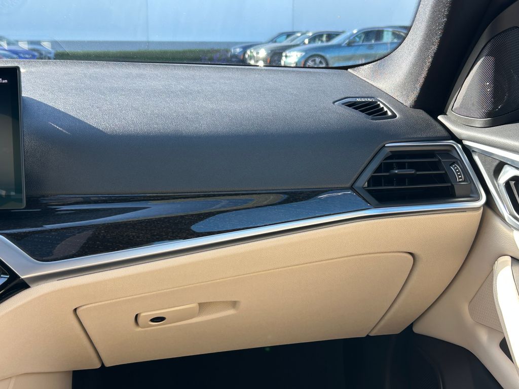 Thumbnail: 2023 BMW i4 - 26