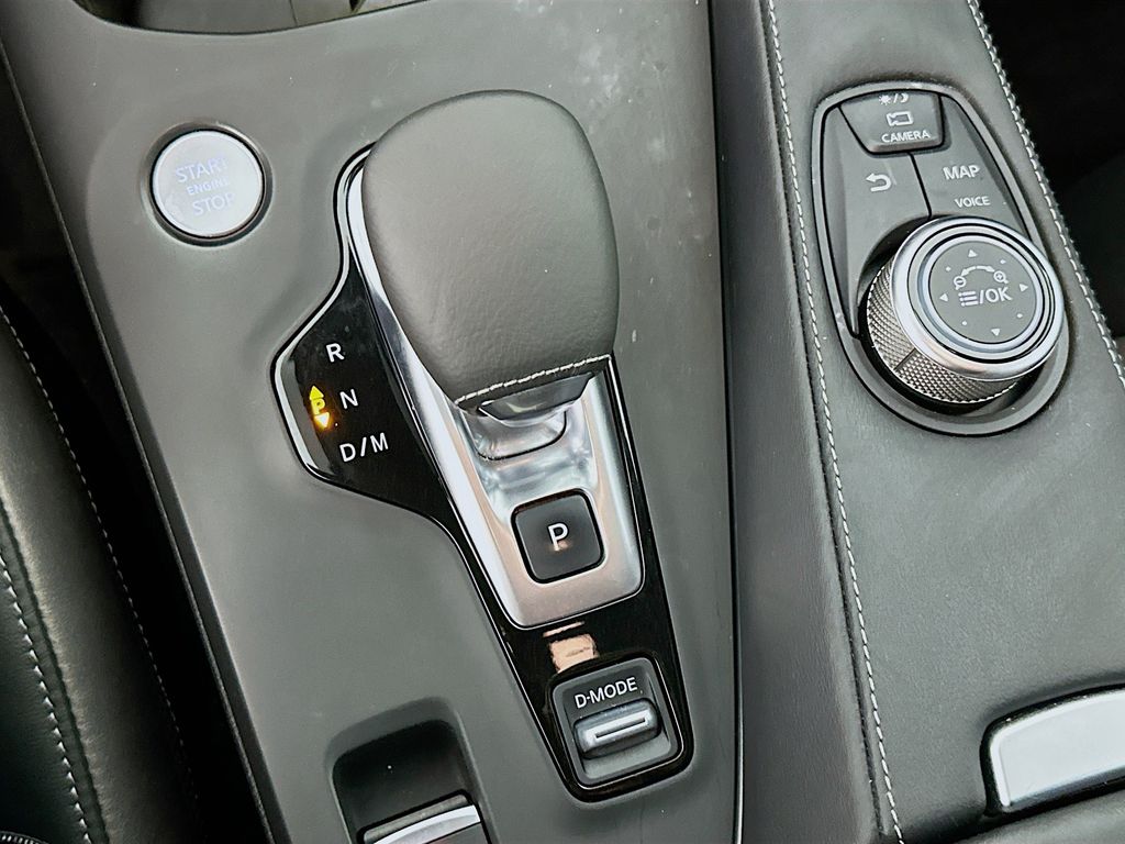 2022 INFINITI QX55 Essential 17