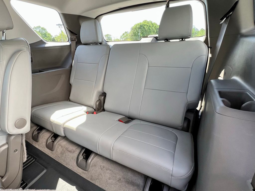 2021 Chevrolet Traverse LT Leather photo