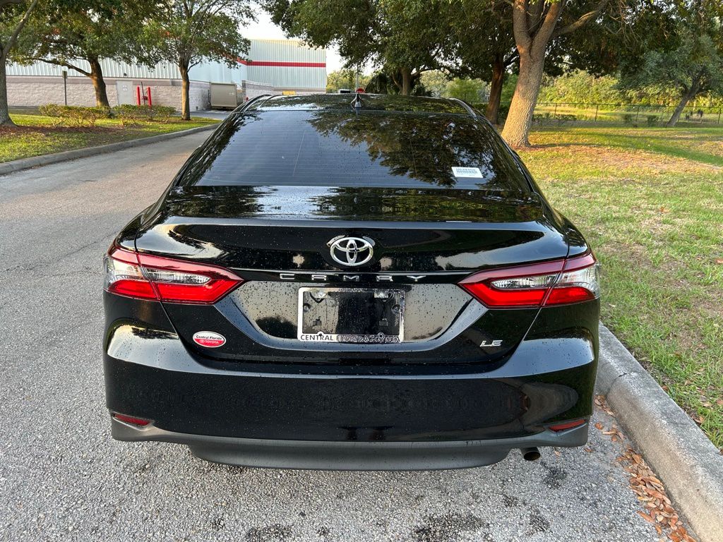 2023 Toyota Camry LE 4