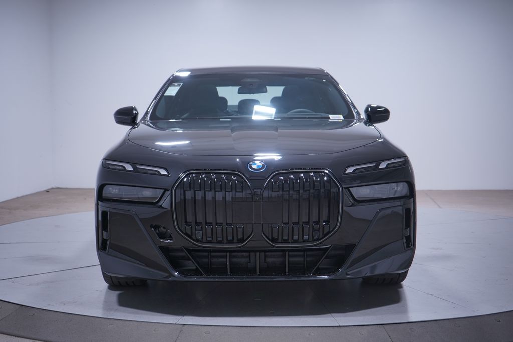 Thumbnail: 2026 BMW i7 - 4