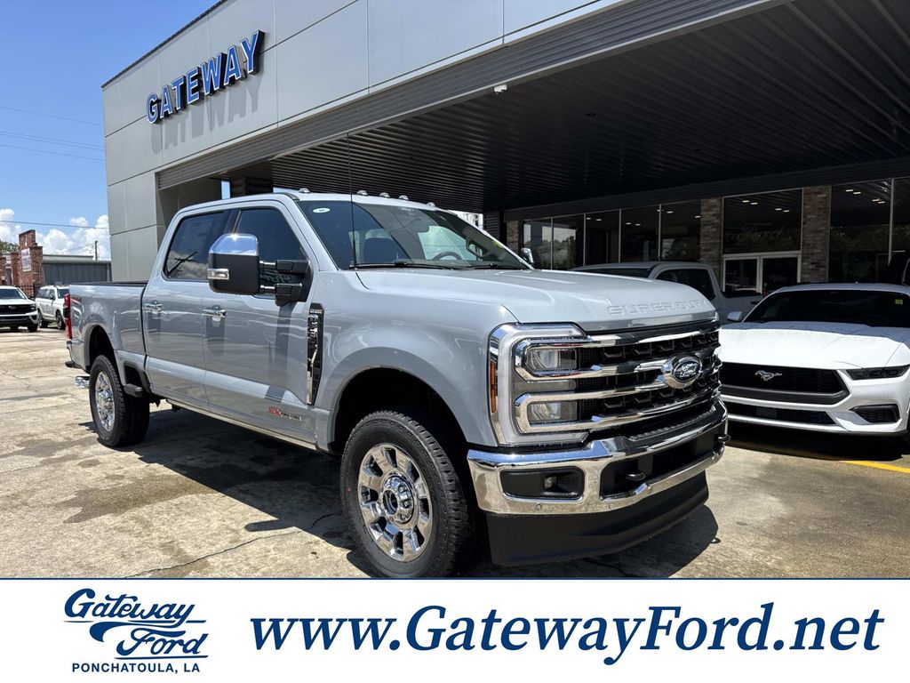 Glacier Gray Metallic Tri-Coat 2026 Ford F-250 Super Duty Pickup Truck Four-Wheel Drive Automatic