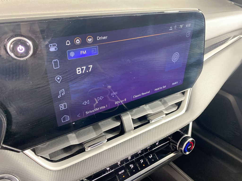 2025 Chevrolet Equinox LT photo
