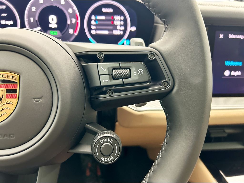 Thumbnail: 2026 Porsche Cayenne - 15