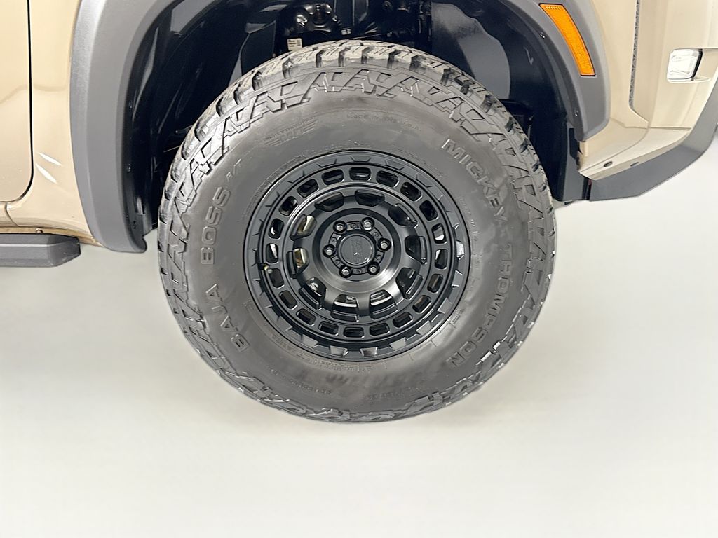 Thumbnail: 2023 Nissan Frontier - 31