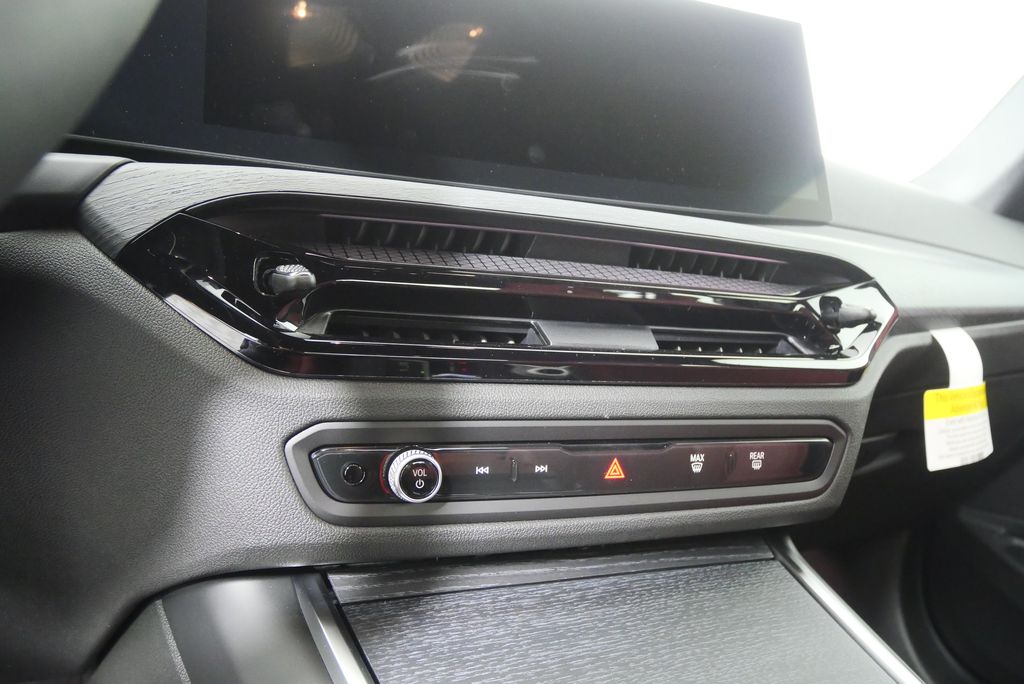 Thumbnail: 2026 BMW 3 Series - 20