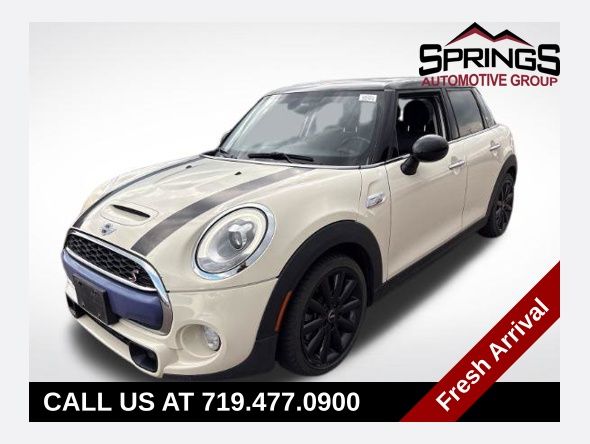 Pepper White 2016 MINI Cooper Hatchback Front-Wheel Drive 6-Speed Automatic
