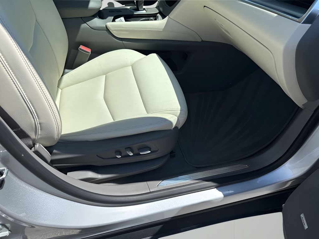 Used Car 2017 Cadillac Xt5  Luxury For Sale Under $20,000 In Austin, Texas