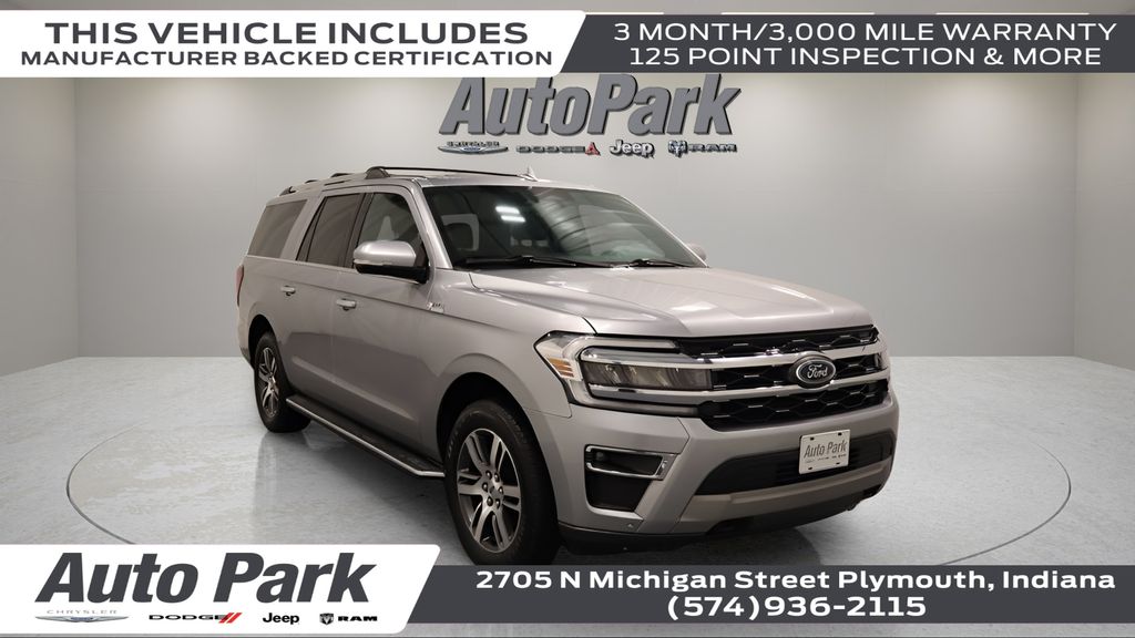 Silver Metallic 2022 Ford Expedition SUV / Crossover Four-Wheel Drive Automatic