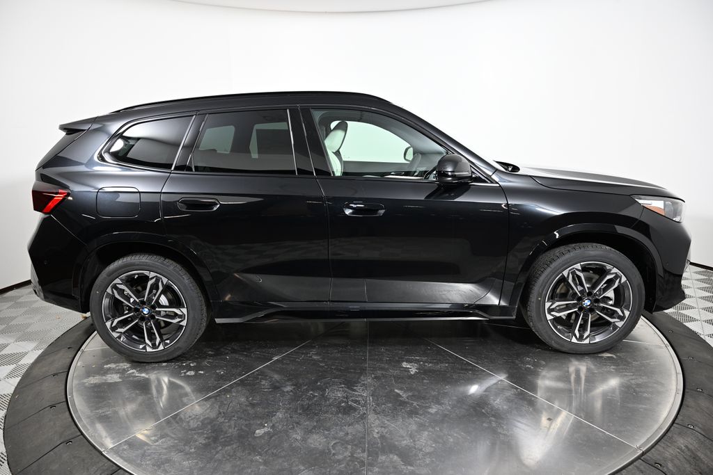Thumbnail: 2026 BMW X1 - 6