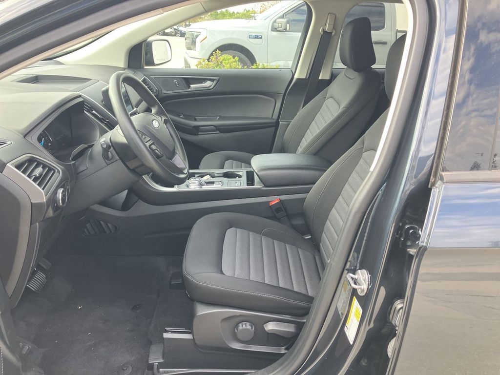 2024 Ford Edge SE photo 17