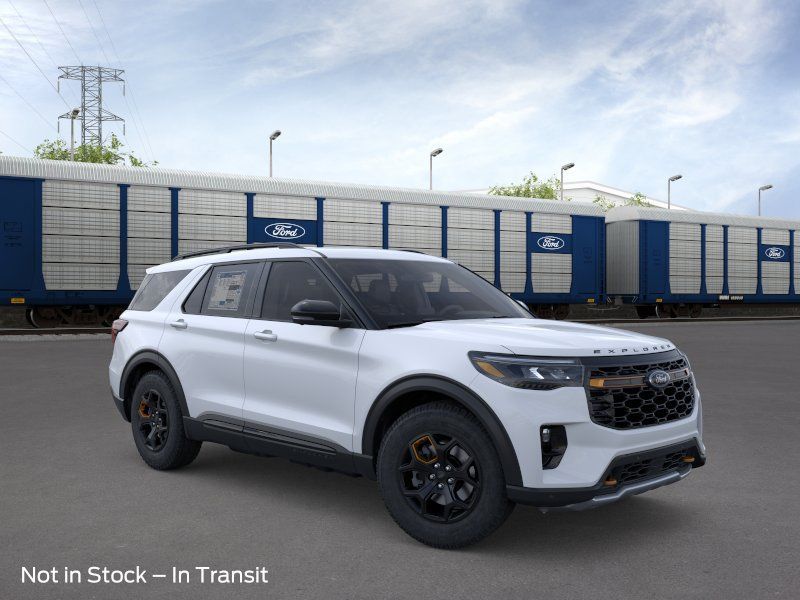 New 2026 White Ford Tremor image 8