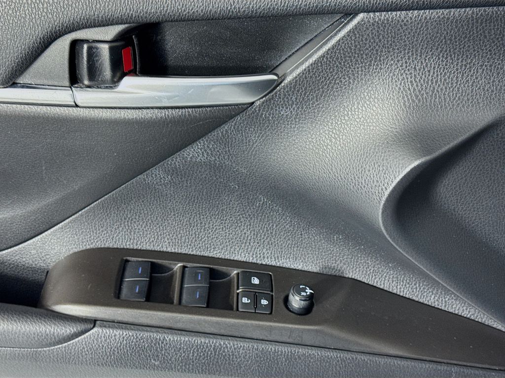 Used Car 2024 Toyota Camry  Se For Sale Under $25,000 In Austin, Texas