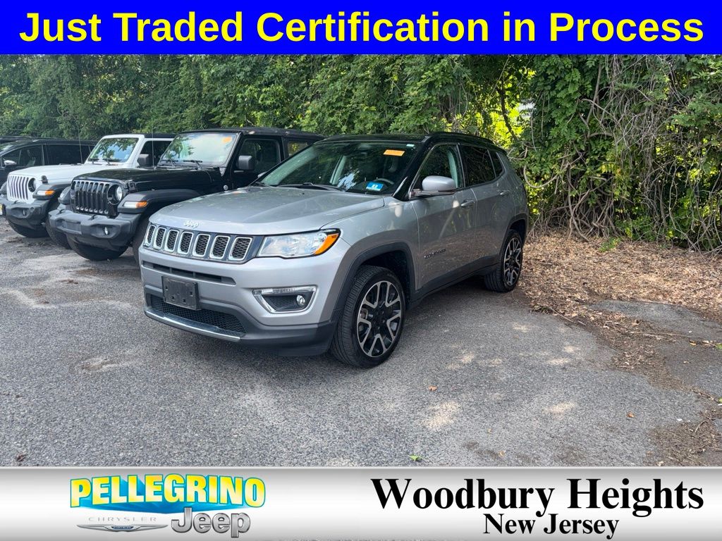Billet Silver Metallic Clearcoat 2018 Jeep Compass SUV / Crossover Four-Wheel Drive 9-Speed Automatic