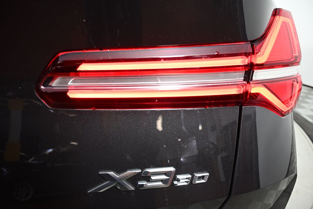 Thumbnail: 2026 BMW X3 - 11