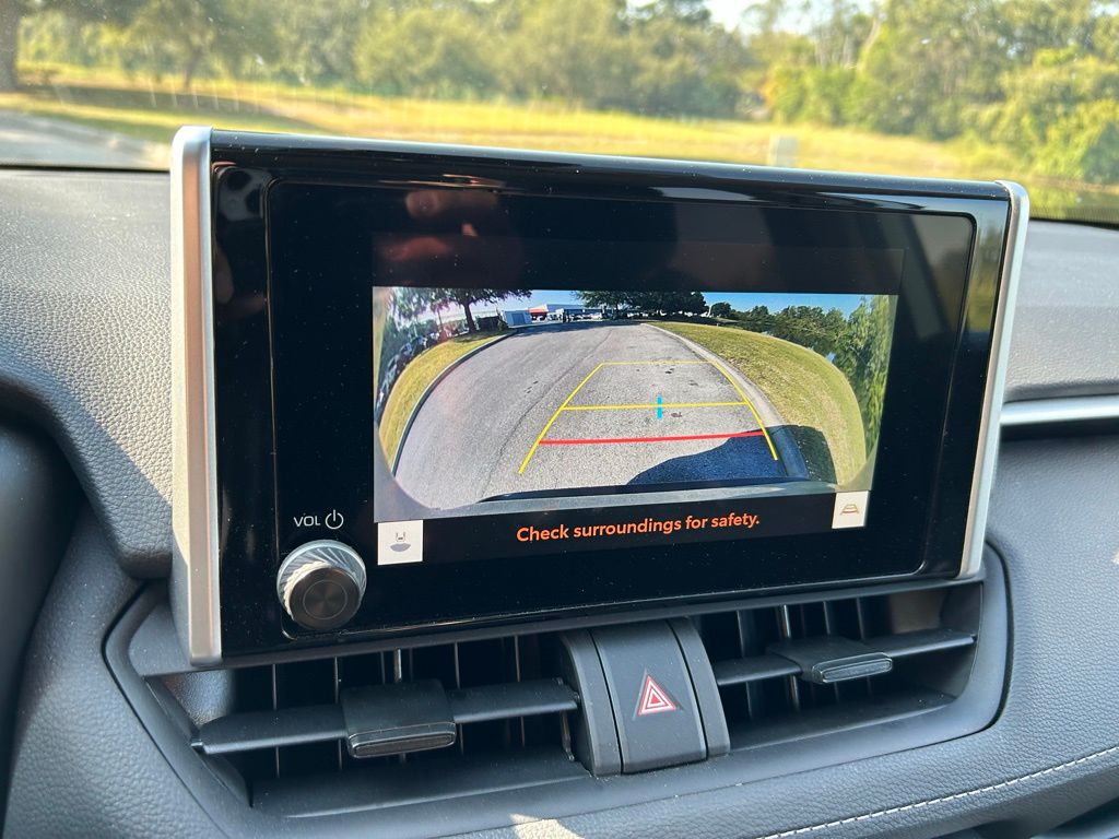 Thumbnail: 2024 Toyota RAV4 - 22