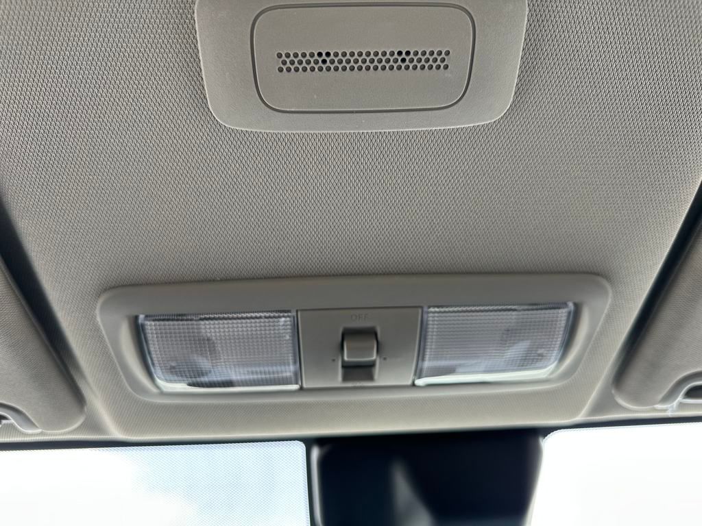 2025 Nissan Frontier SV photo