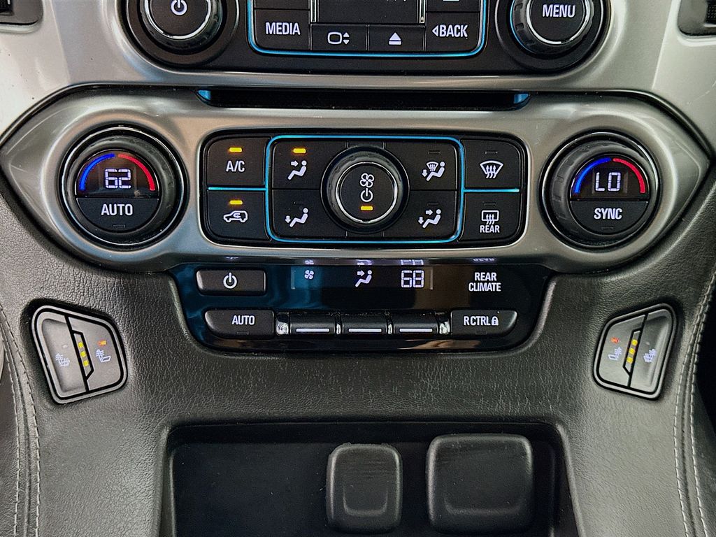 Thumbnail: 2017 Chevrolet Tahoe - 16