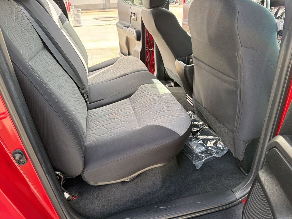 Thumbnail: 2022 Toyota Tacoma - 20