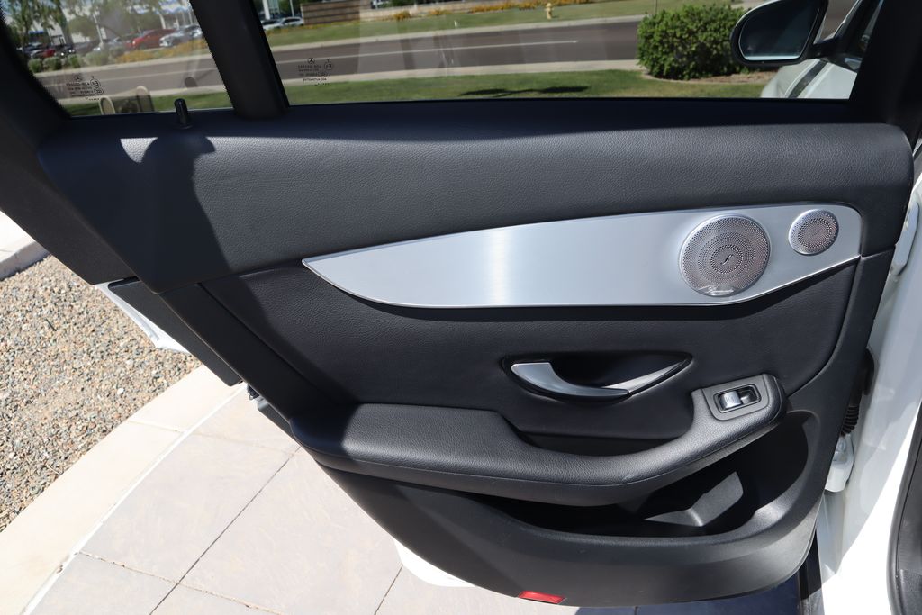 2019 Mercedes-Benz GLC 300 22