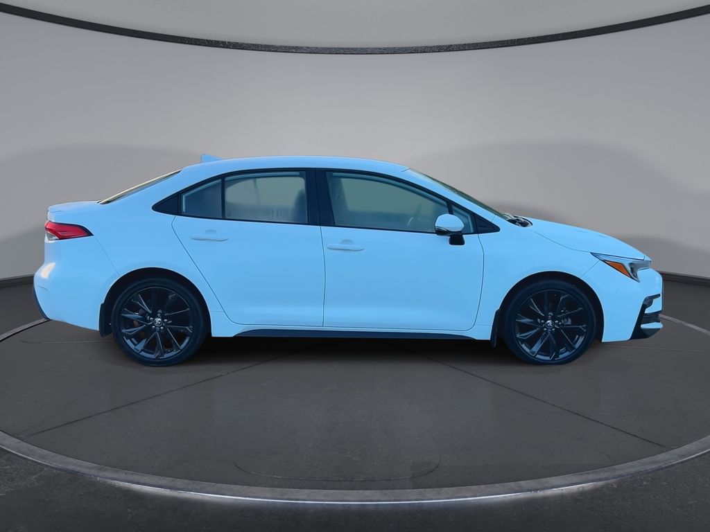 Thumbnail: 2025 Toyota Corolla - 9