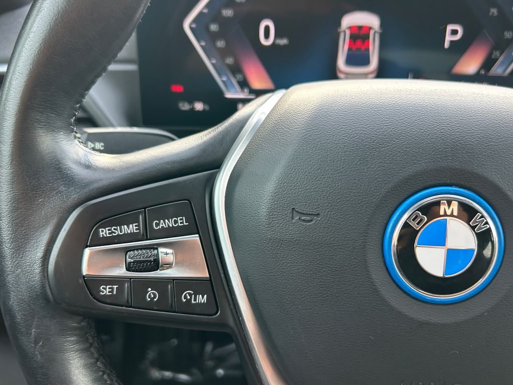 Thumbnail: 2023 BMW i4 - 19