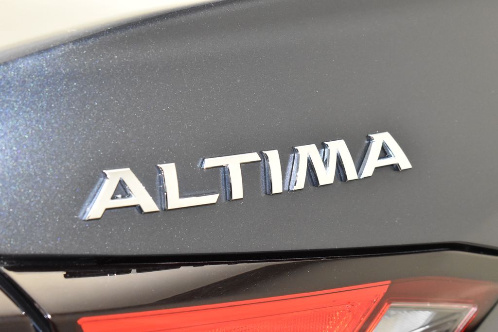 2022 Nissan Altima SV 9