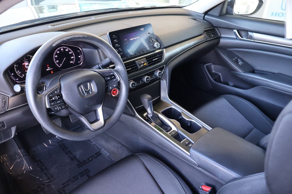 2018 Honda Accord LX 9