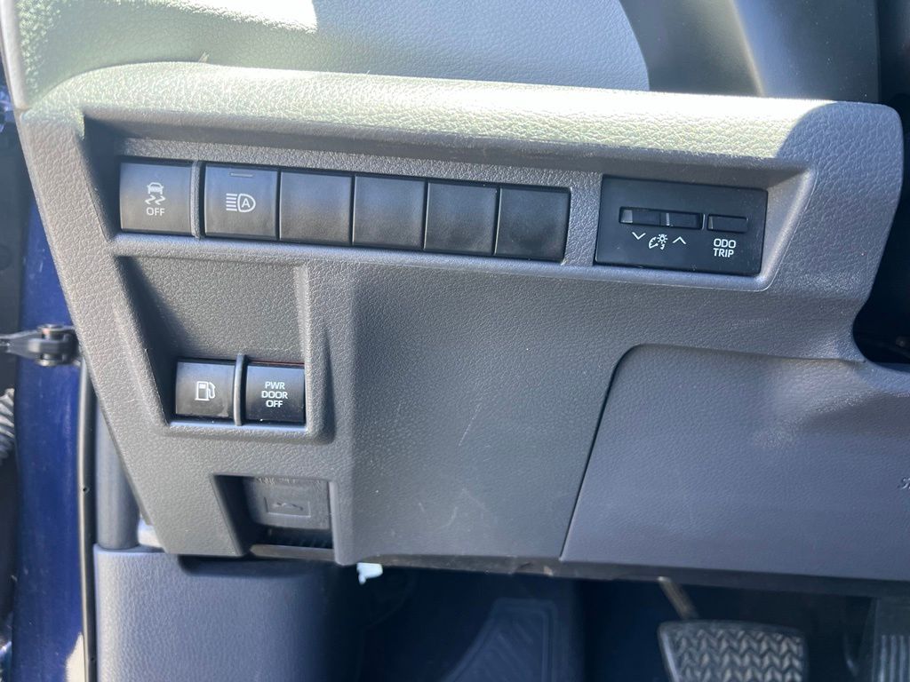 Used 2021 Toyota Sienna Van
