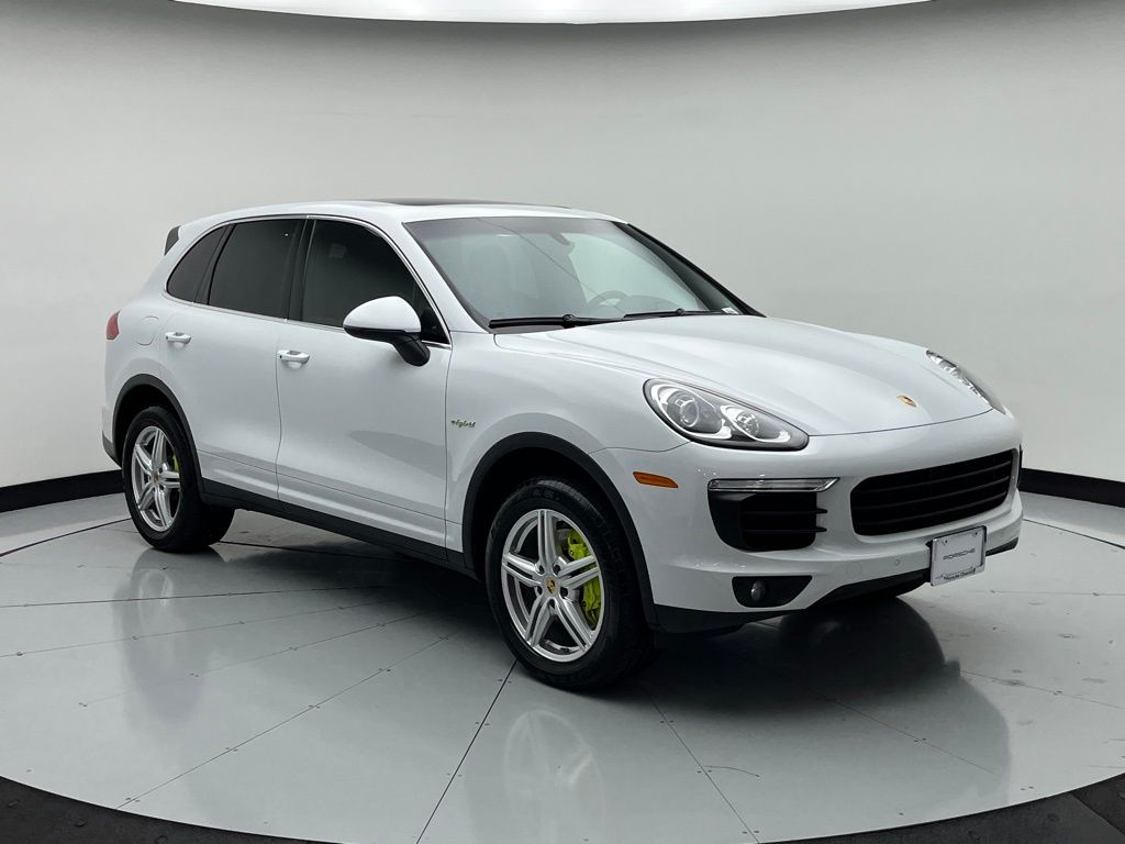 Thumbnail: 2015 Porsche Cayenne - 9