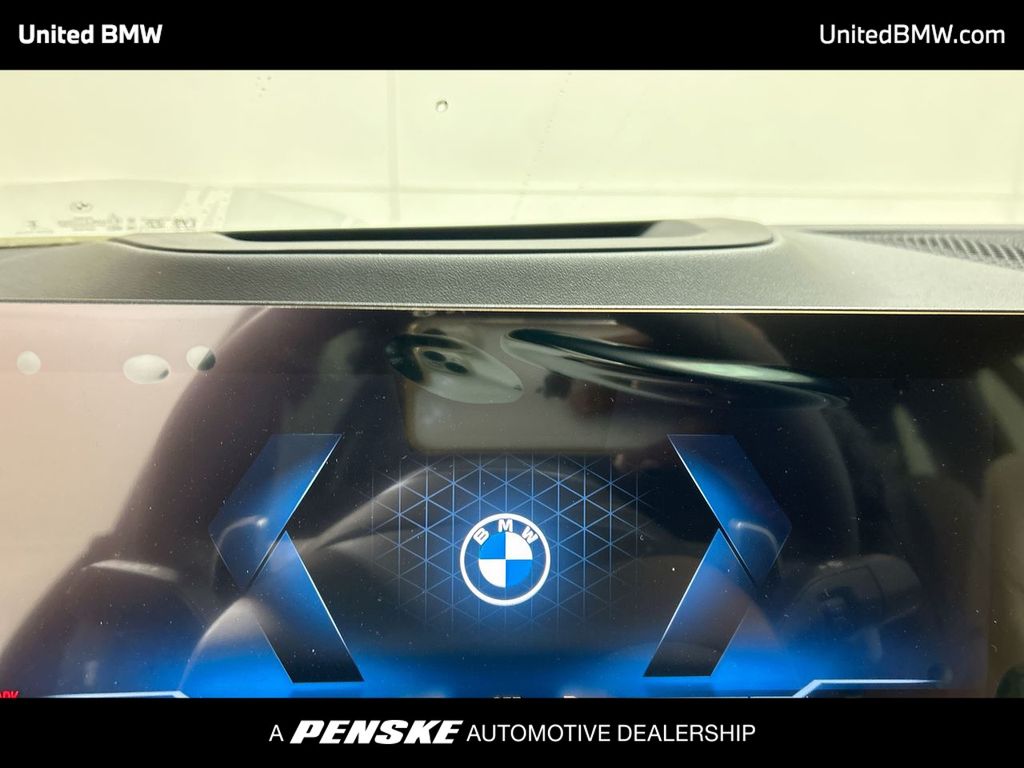 2025 BMW X7 xDrive40i 15