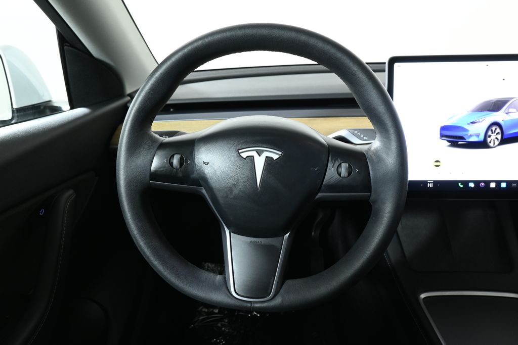 Thumbnail: 2022 Tesla Model Y - 15